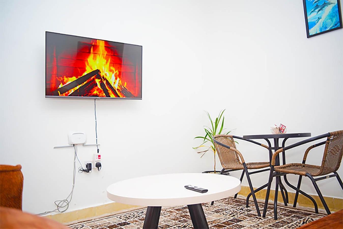 Portland Place Apartment *